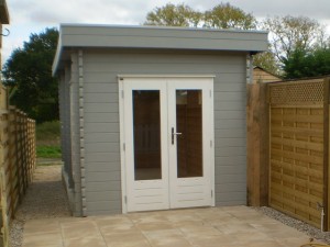 Studio Den Garden Room